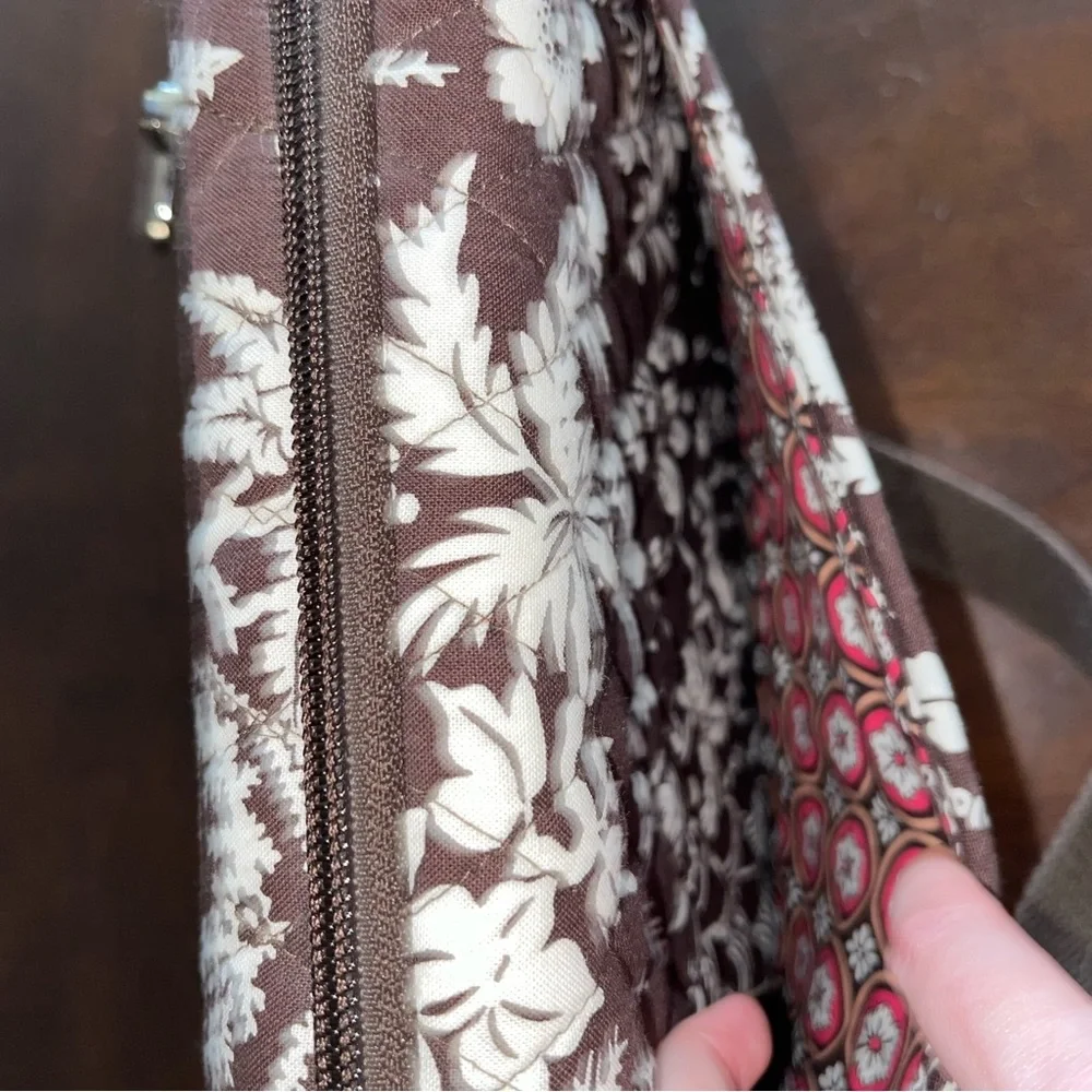 Vera Bradley Brown Imperial Toile Hard Shell Mini Laptop Tablet Case